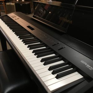 Keyboards and Digital Pianos